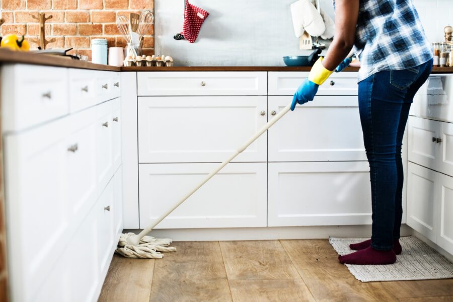 What is The Difference Between a House Keeper and House Cleaner