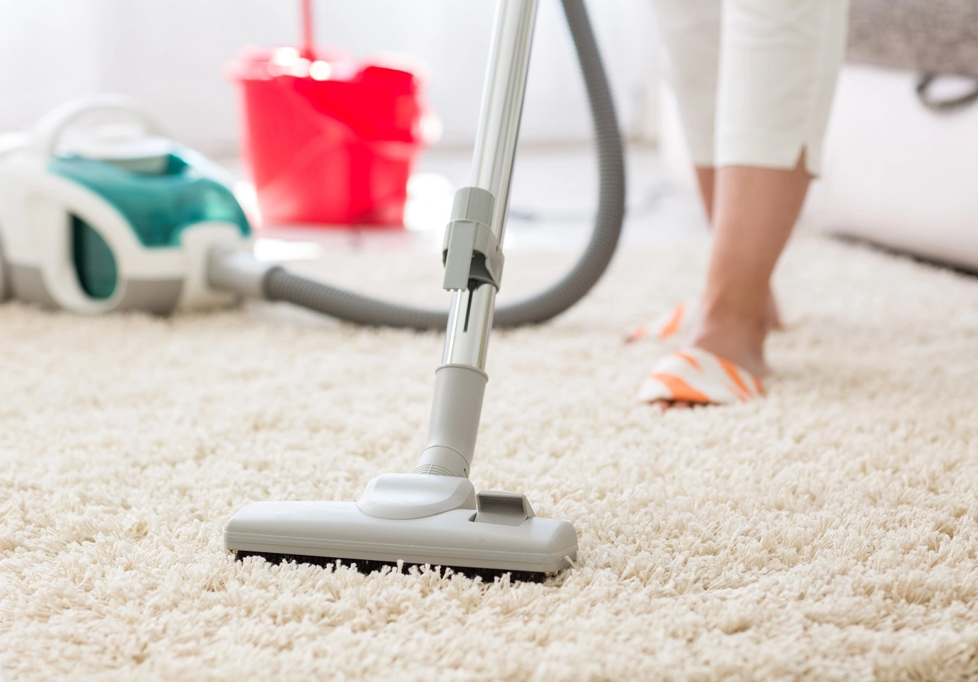 Do You Keep Cleaning The Carpet Until Water Is Clear?