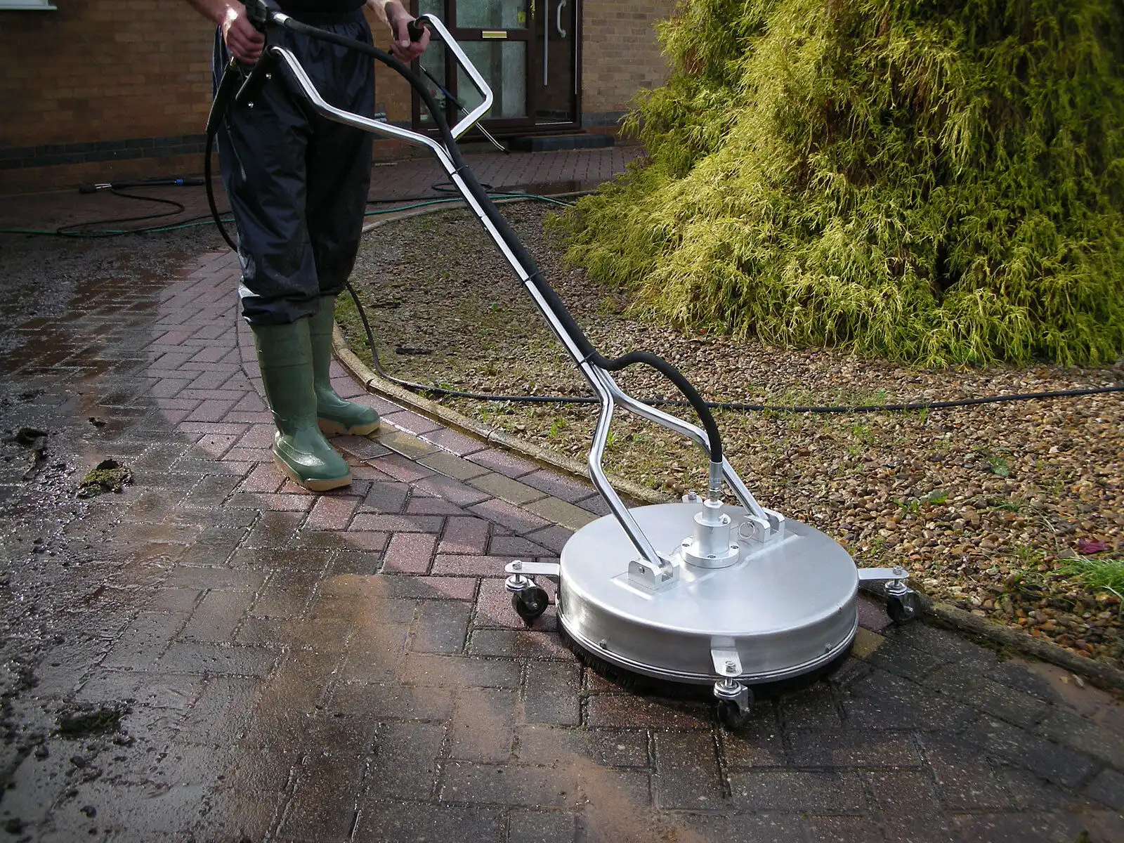 Do You Need a Surface Cleaner for Pressure Washer?