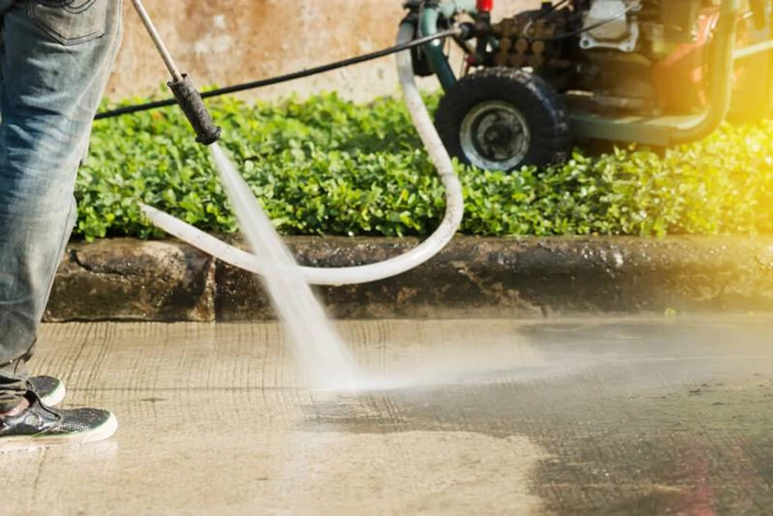 Can Electric Pressure Washer Clean Concrete?