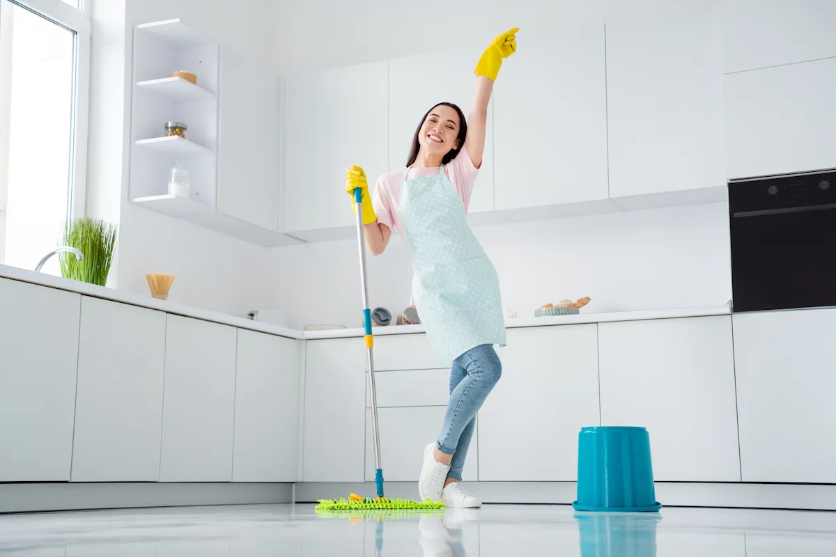 Time-saving Cleaning Hacks for Busy Richmond Professionals