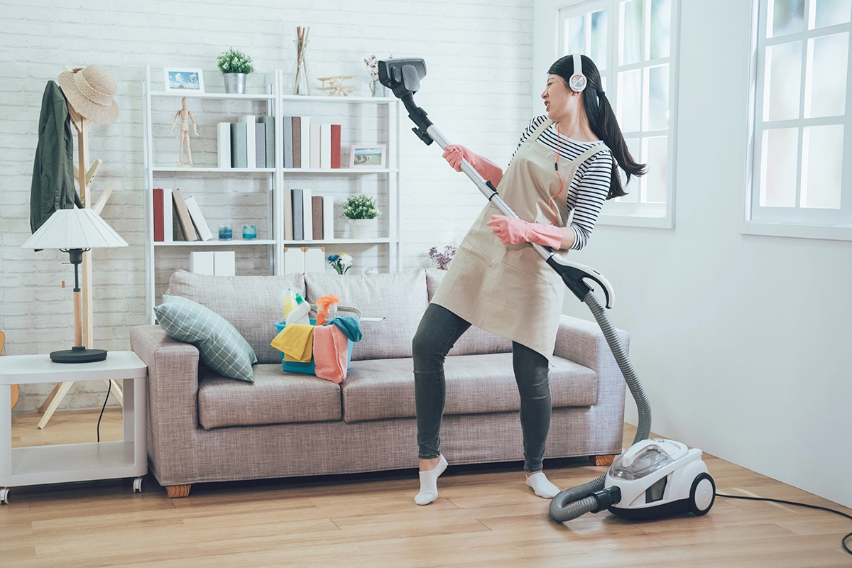 How to Choose the Right House Cleaning Service in Burnaby