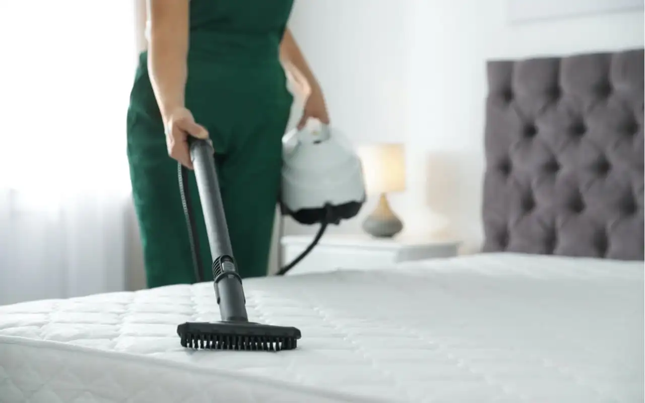Transform Your Bedroom: Decluttering and Organizing Tips