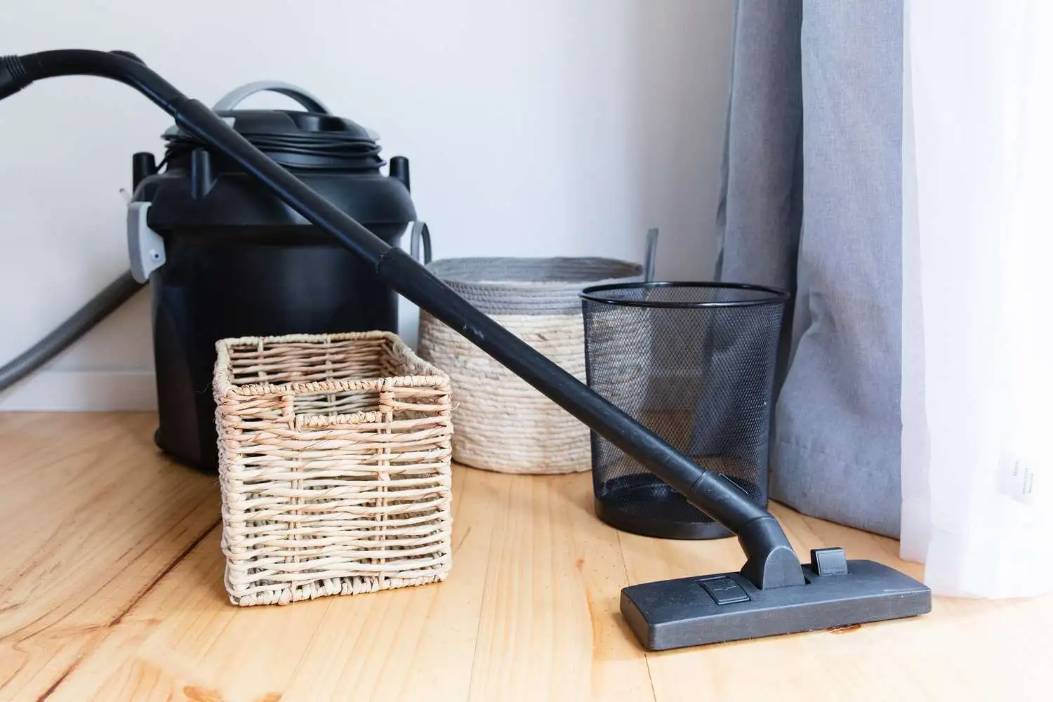How Much Does Weekly House Cleaning Cost?