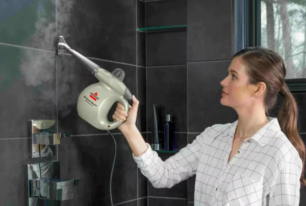 How to Use a Steam Cleaner in the Bathroom