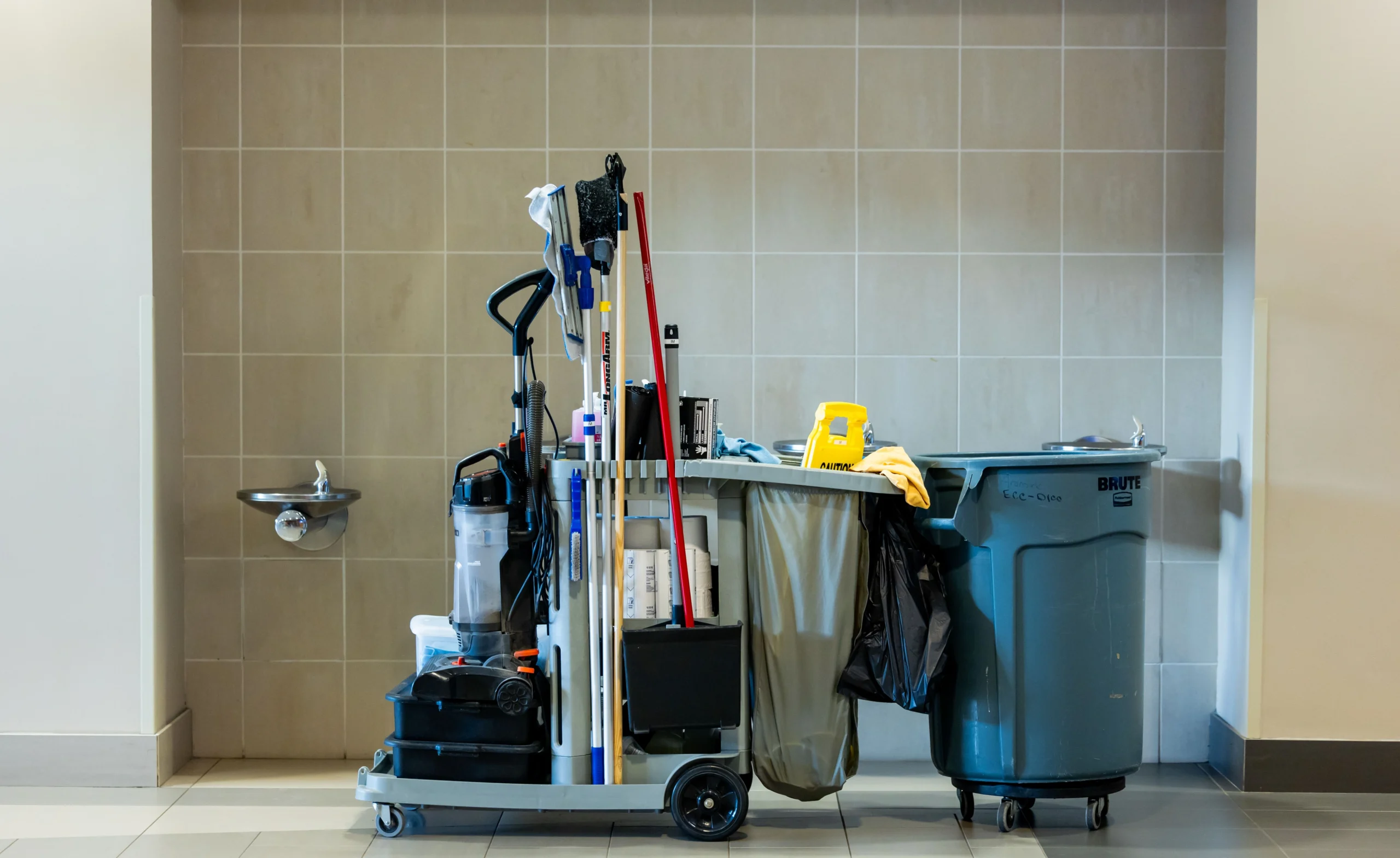 The Difference Between Commercial and Office Cleaning